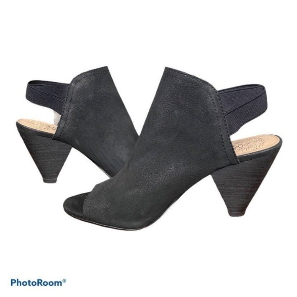 VINCE CAMUTO Black Peep Toe Slingback Sandals Hooded Leather Triangle Heel 7